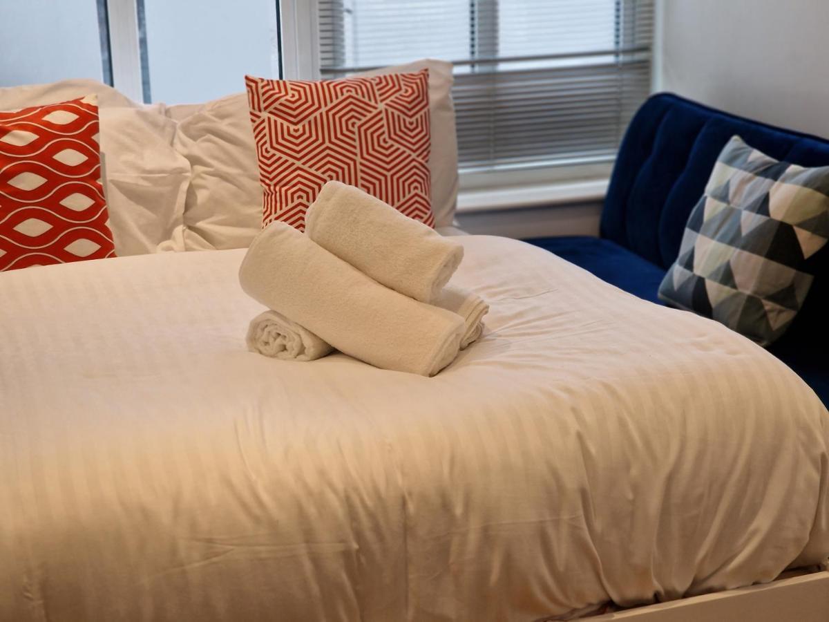Lovely 1-Bed Apartment In لندن المظهر الخارجي الصورة