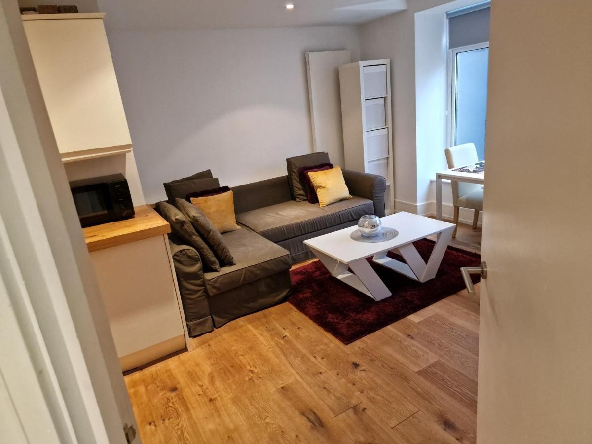 Lovely 1-Bed Apartment In لندن المظهر الخارجي الصورة