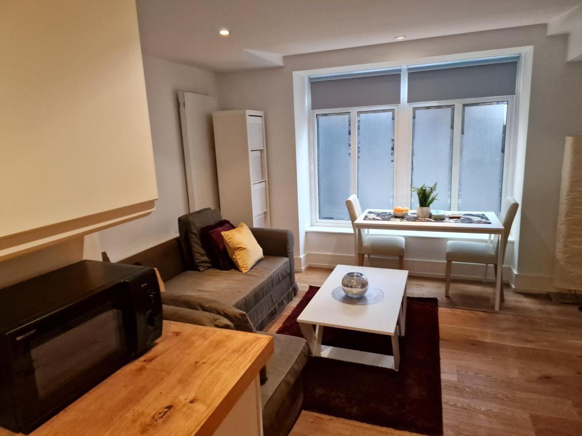 Lovely 1-Bed Apartment In لندن المظهر الخارجي الصورة